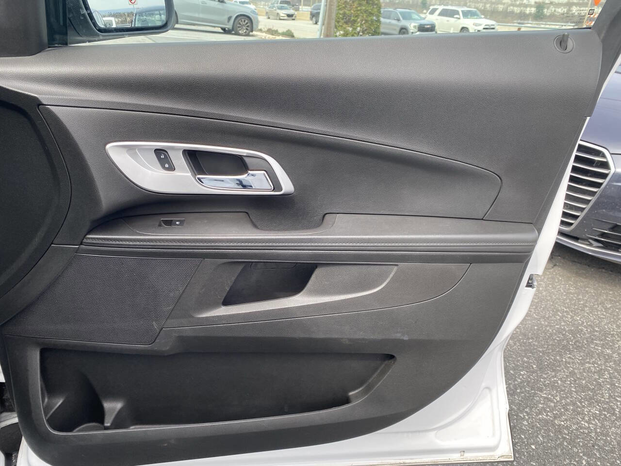 Used 2014 Chevrolet Equinox LS image 17