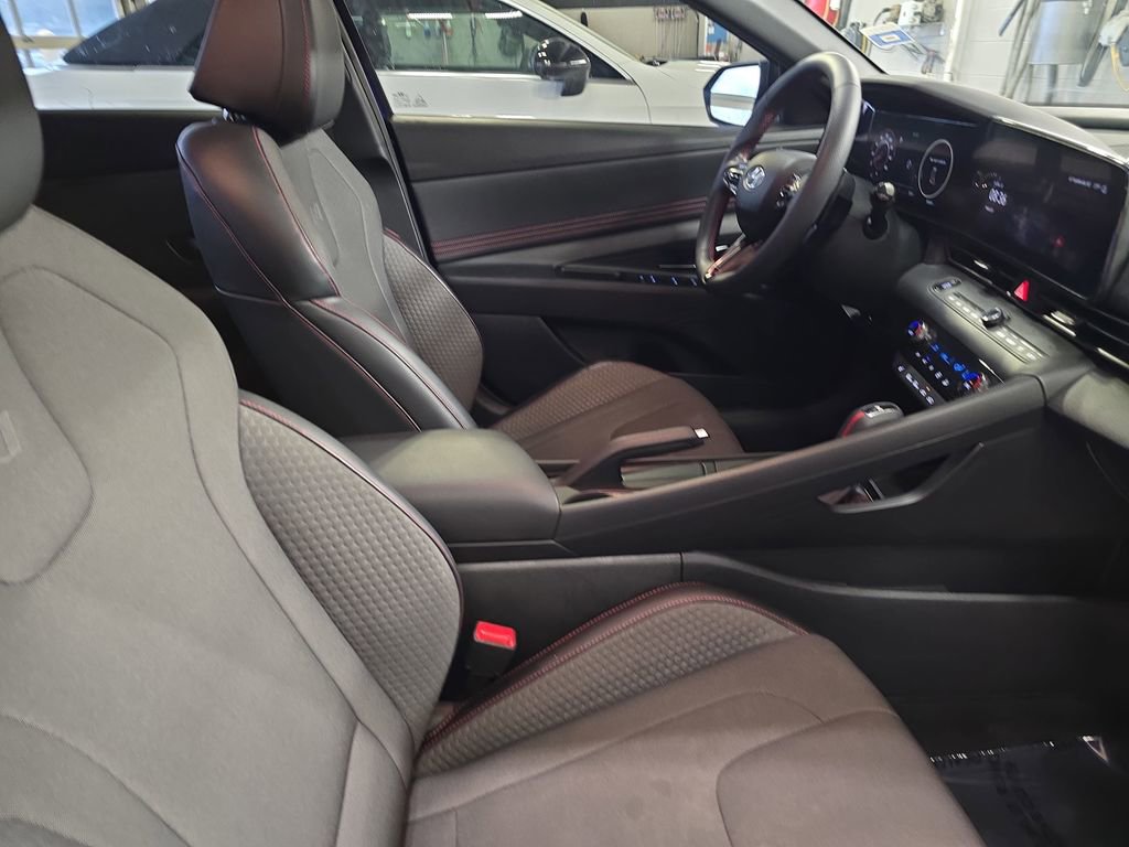 Used 2023 Hyundai Elantra N Line image 10