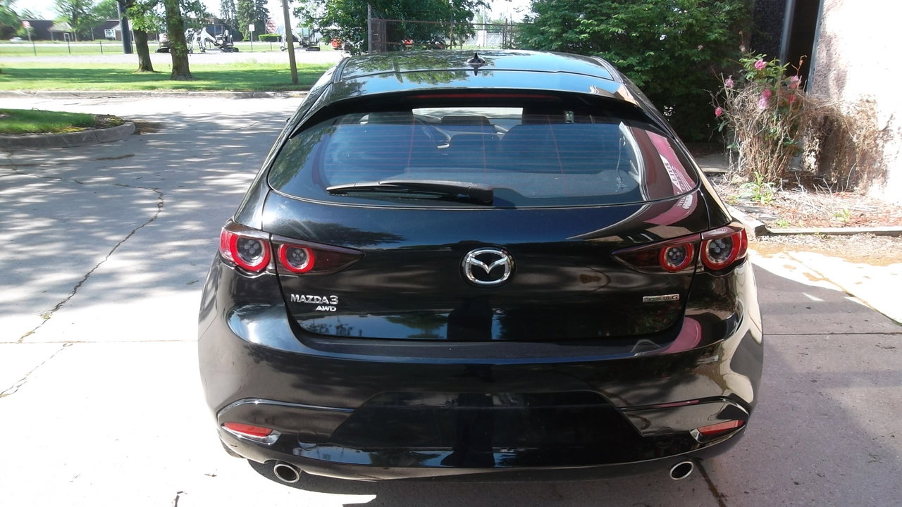 Used 2020 MAZDA MAZDA3 AWD Hatchback w/ Preferred Pkg image 5