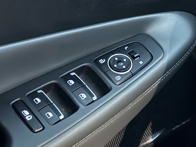 Certified 2023 Hyundai Santa Fe SEL w/ Premium Package image 32