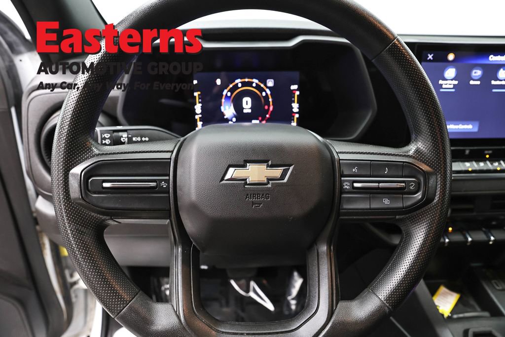 Used 2023 Chevrolet Colorado W/T image 10