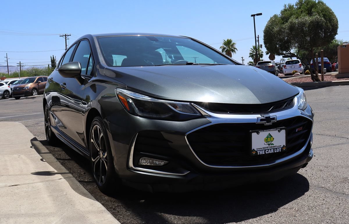 Used 2019 Chevrolet Cruze LT w/ Convenience Package FWD image 18