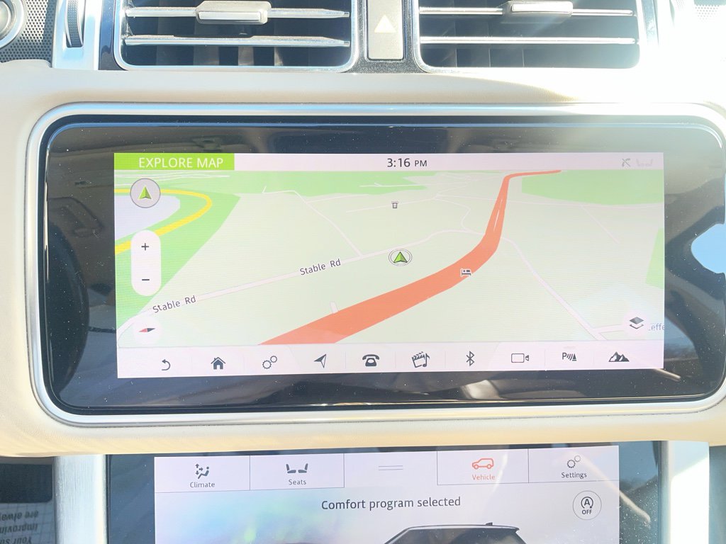 Used 2018 Land Rover Range Rover HSE image 21