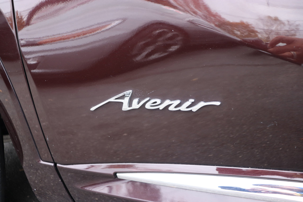 Used 2022 Buick Envision Avenir w/ Technology Package II image 68