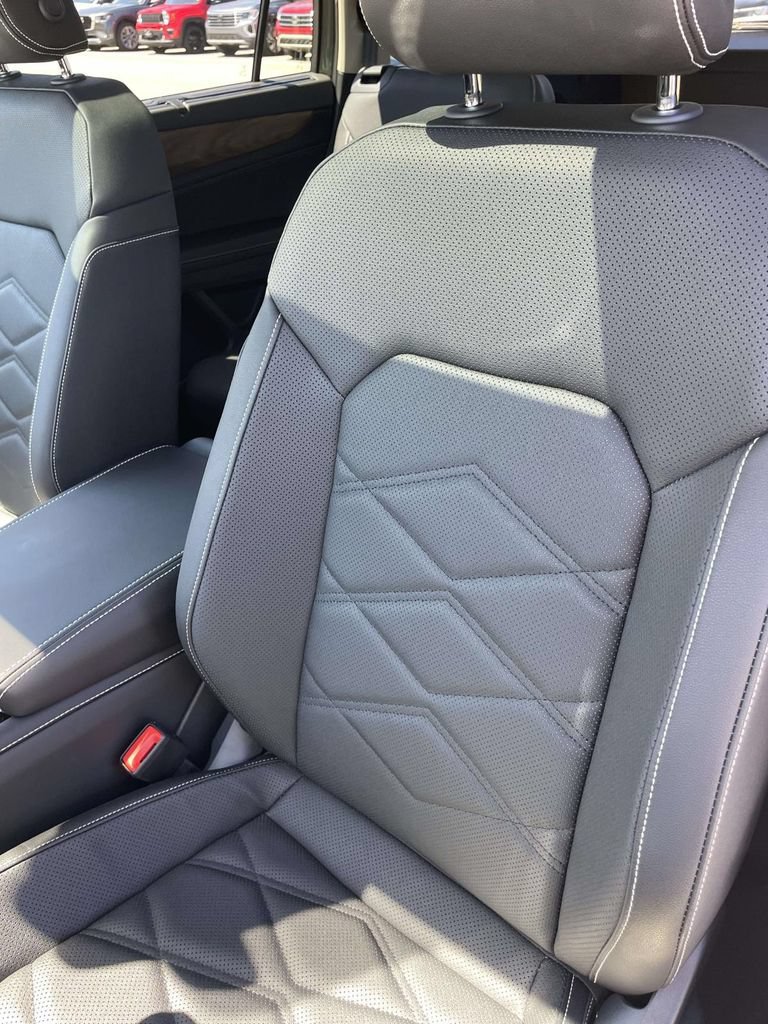 New 2026 Volkswagen Atlas SE FWD image 17