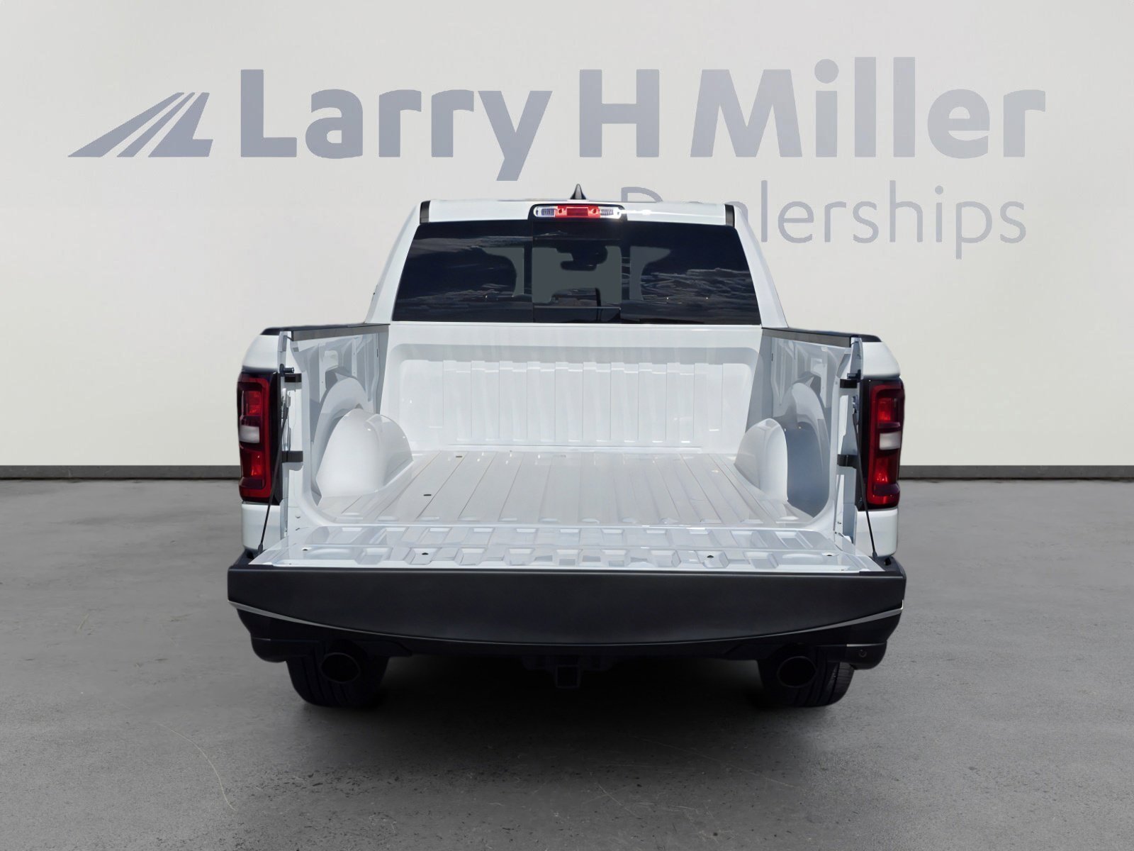 New 2026 RAM 1500 Tradesman image 32