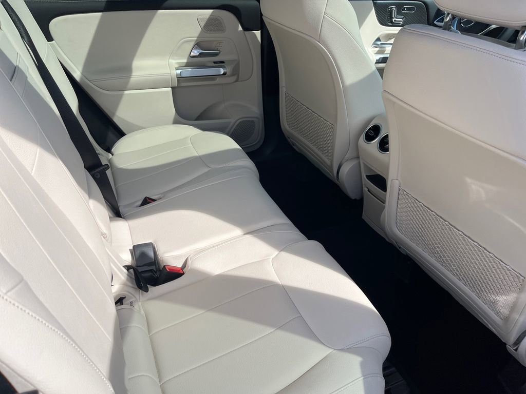 Certified 2026 Mercedes-Benz GLB 250 4MATIC image 17