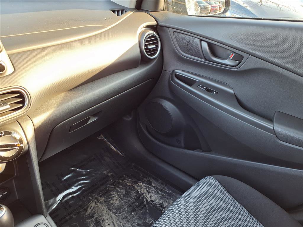 Used 2021 Hyundai Kona SEL w/ Cargo Package image 23