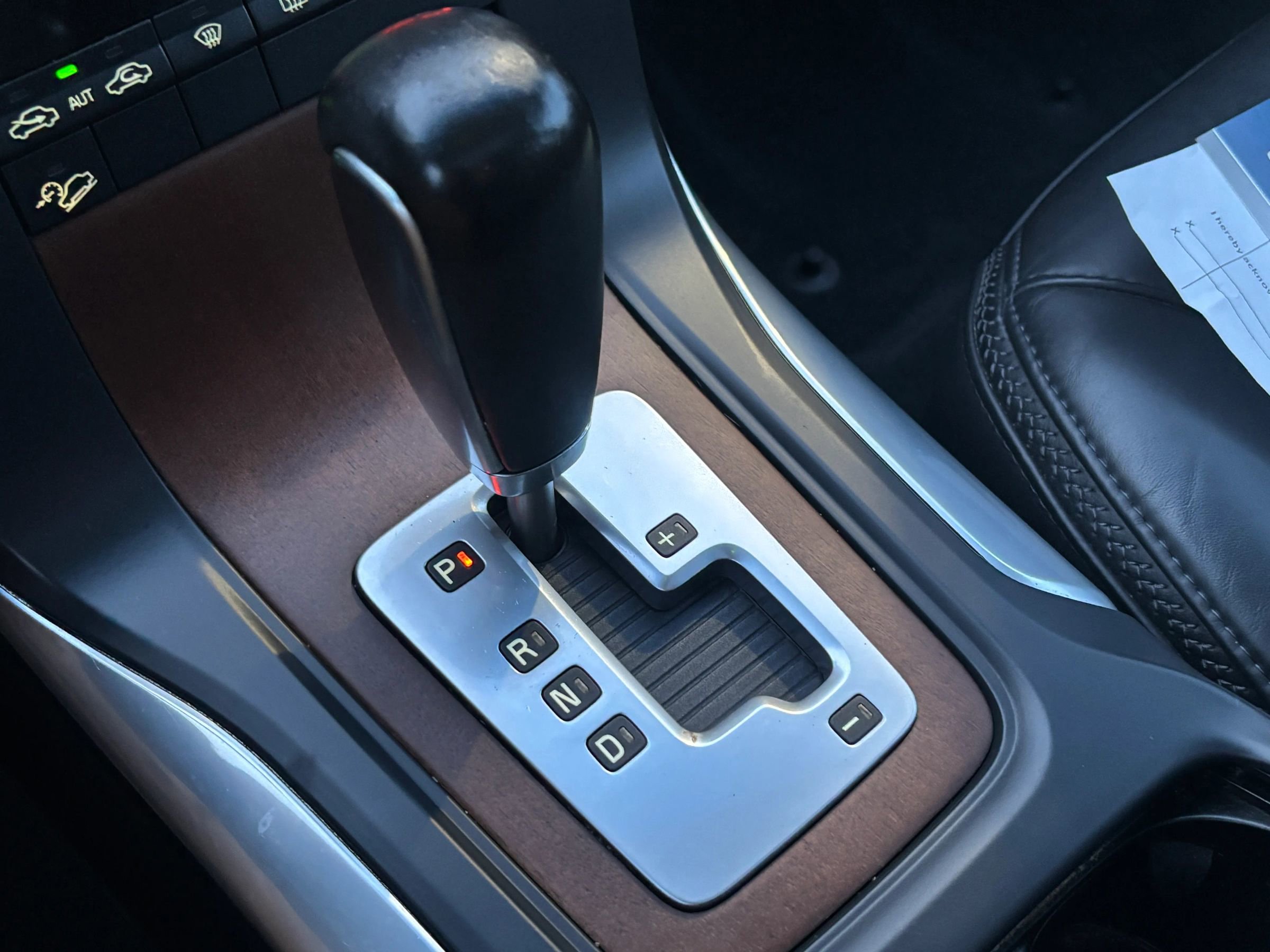 Used 2011 Volvo XC70 3.2 image 22