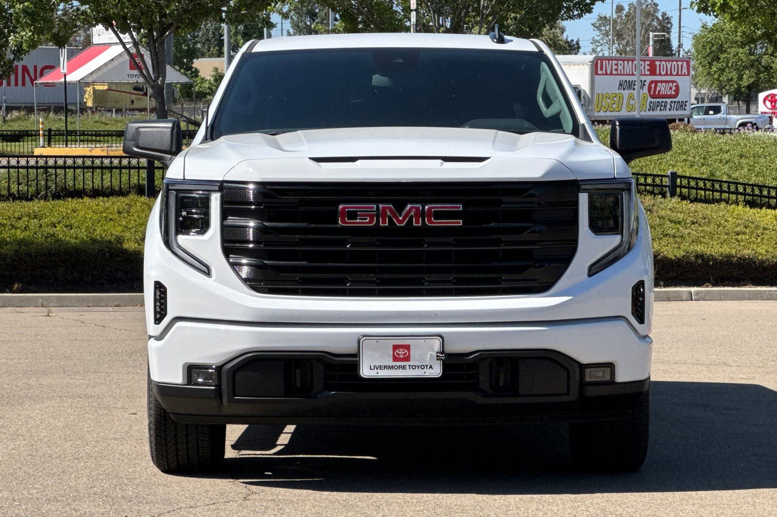 Used 2026 GMC Sierra 1500 Elevation AWD/4WD image 9