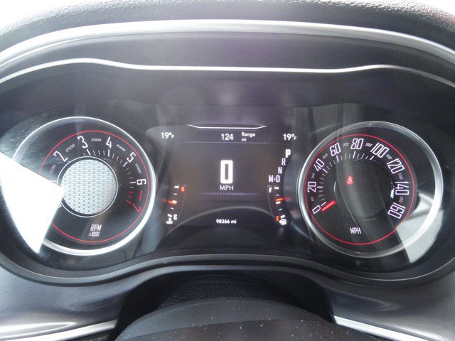 Used 2019 Dodge Challenger SXT image 11