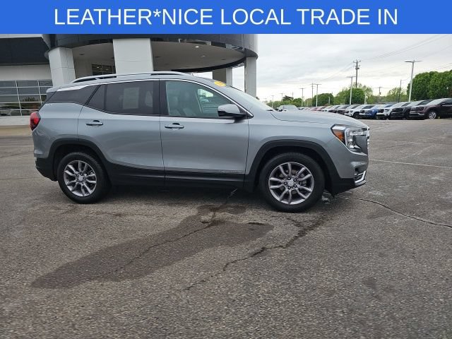 Used 2024 GMC Terrain SLT FWD image 25