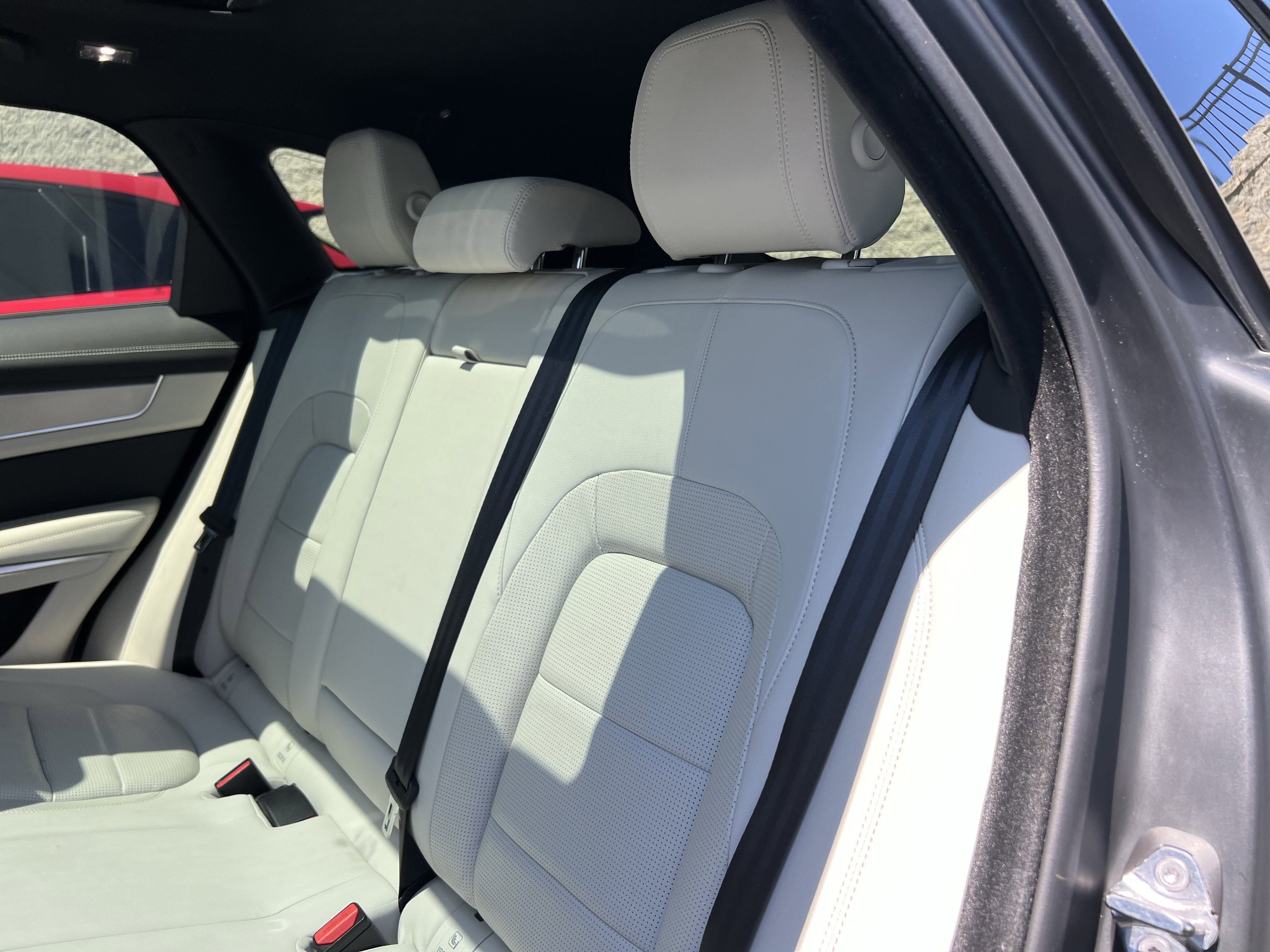 Used 2026 Jaguar F-PACE R-Dynamic S AWD/4WD image 28