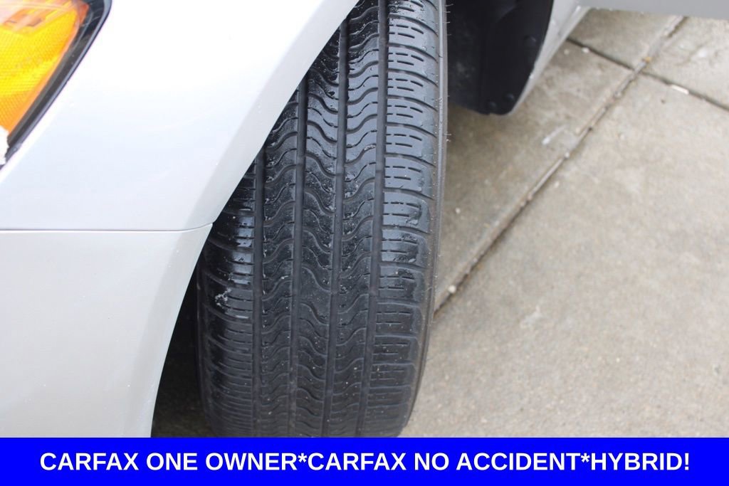 Used 2019 Ford Fusion SE image 12