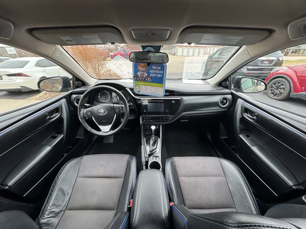 Used 2017 Toyota Corolla SE w/ Carpet Mat Package (TMS) FWD image 9