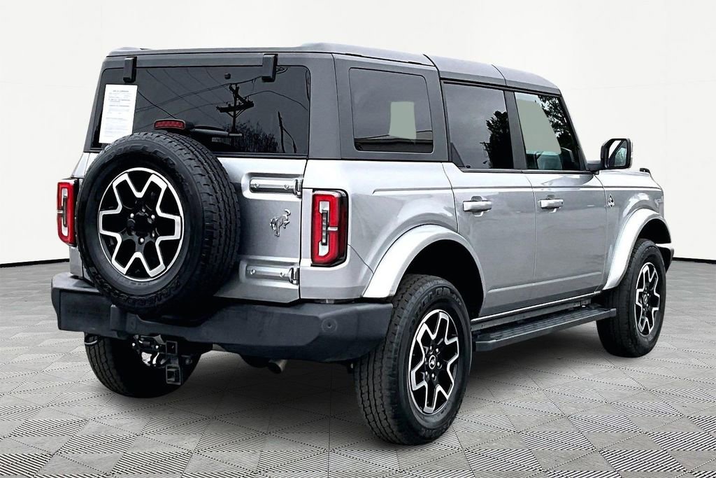 Used 2024 Ford Bronco Outer Banks image 8