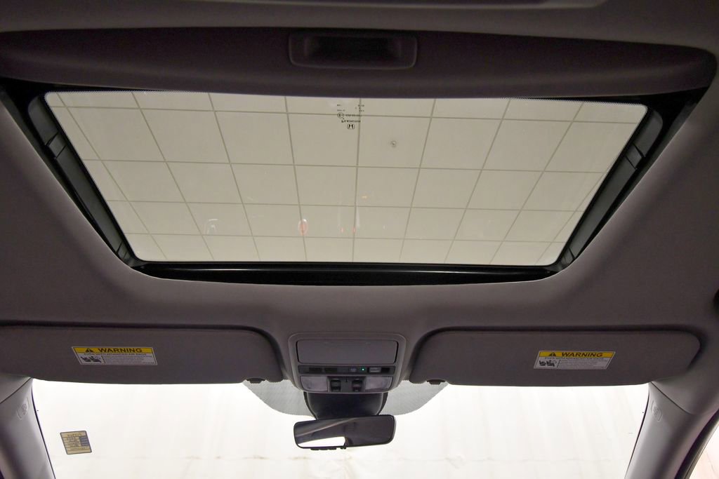 Certified 2024 Honda Odyssey Touring image 17