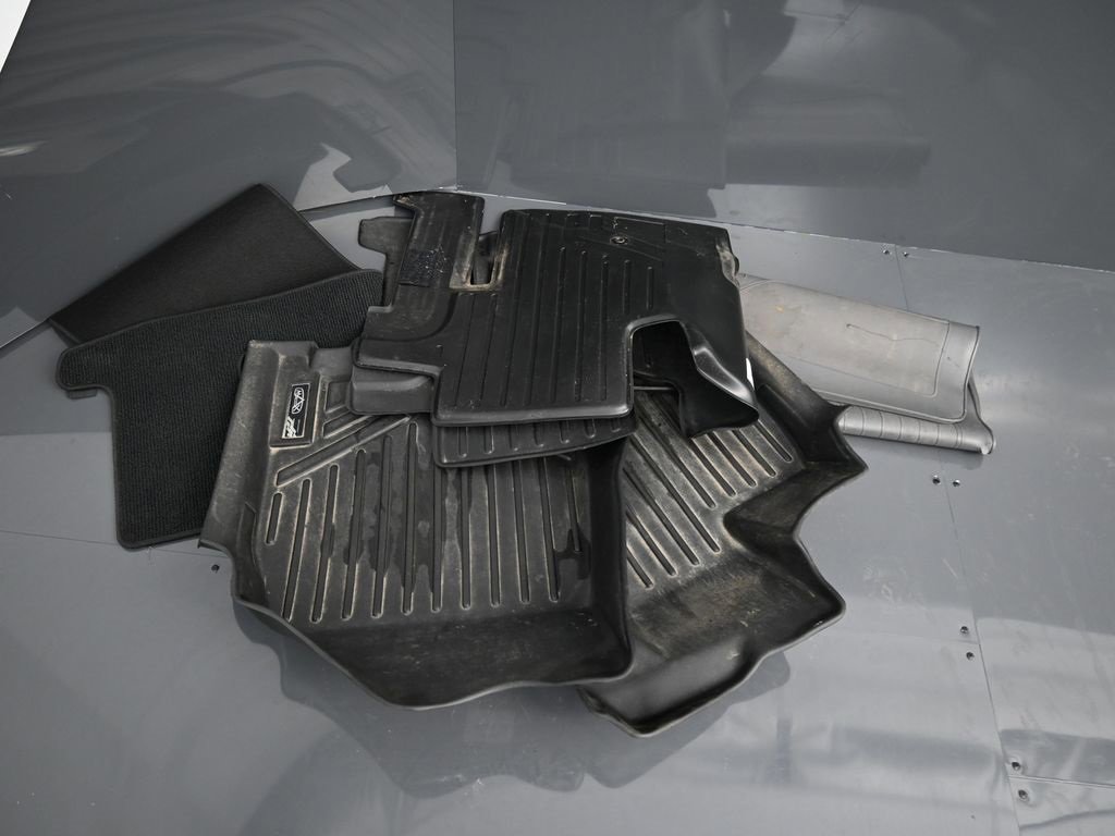 Used 2013 Nissan Pathfinder S image 40