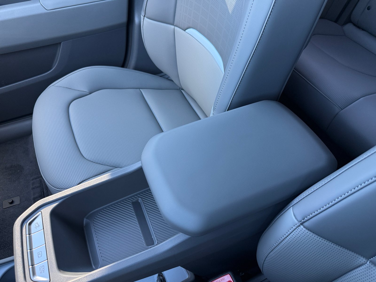 New 2027 Kia EV3 Wind FWD image 14