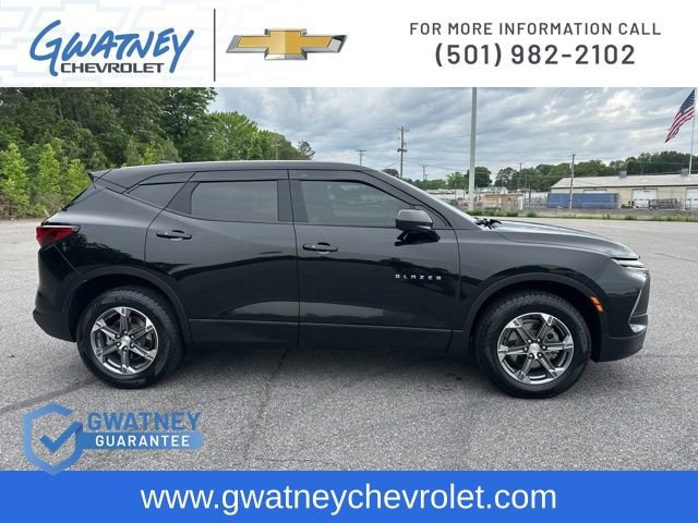 Used 2023 Chevrolet Blazer LT FWD image 4