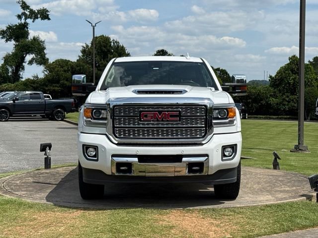 Used 2017 GMC Sierra 2500 Denali w/ Duramax Plus Package AWD/4WD image 2