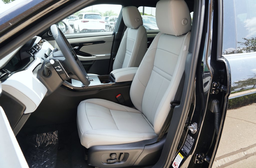 New 2026 Land Rover Range Rover Evoque S AWD/4WD image 12