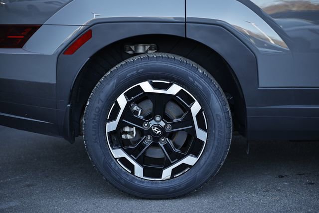 Used 2024 Hyundai Santa Fe SE image 6