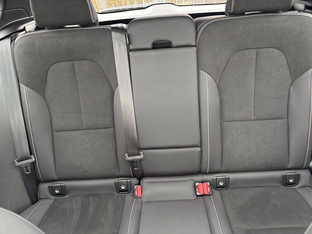 Certified 2023 Volvo XC40 B5 Plus w/ Driver Assist Package image 34