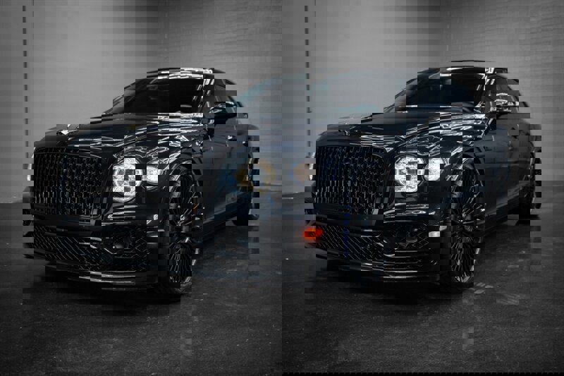 Used 2022 Bentley Flying Spur W12 image 7