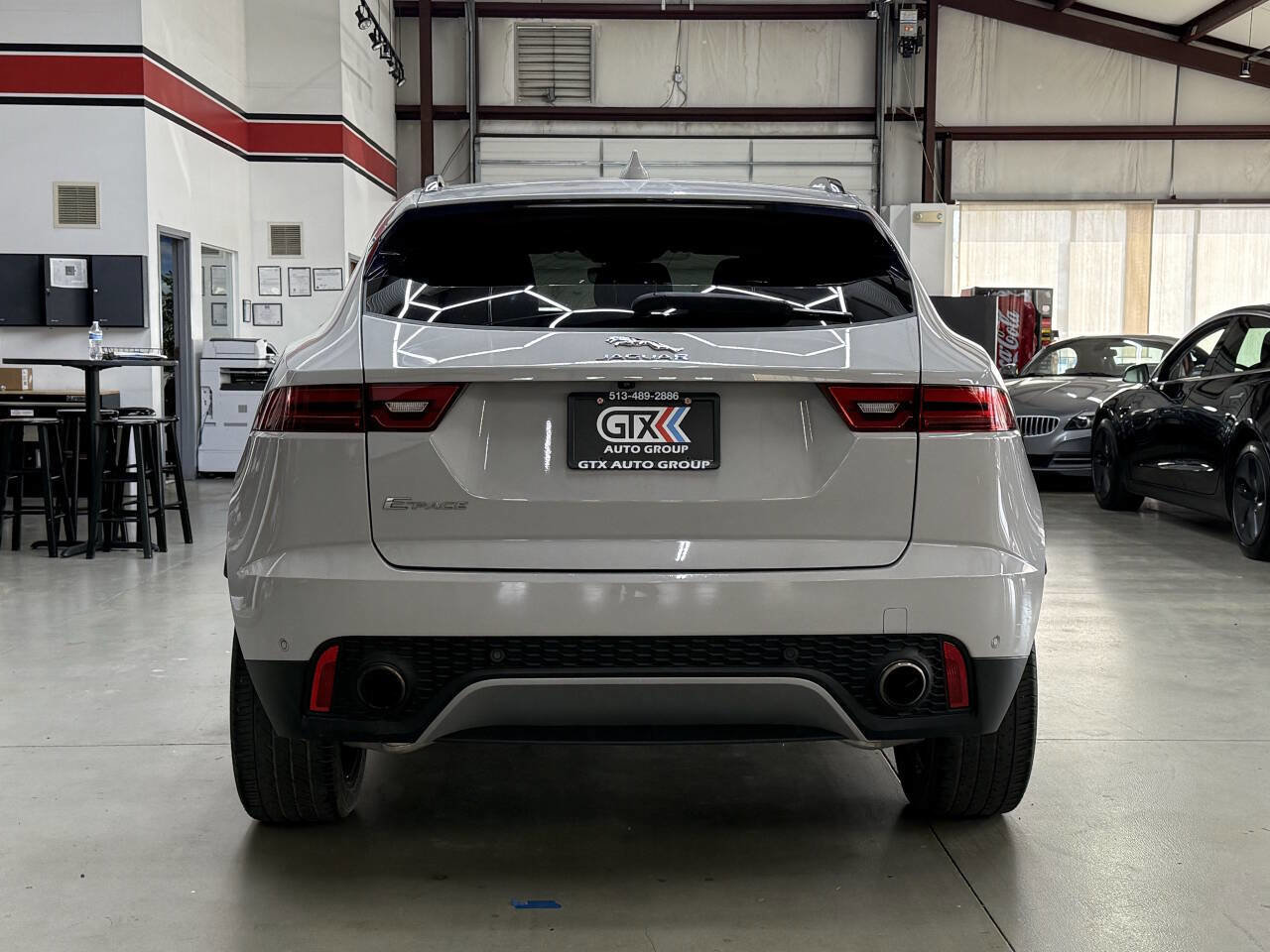 Used 2019 Jaguar E-PACE SE image 6