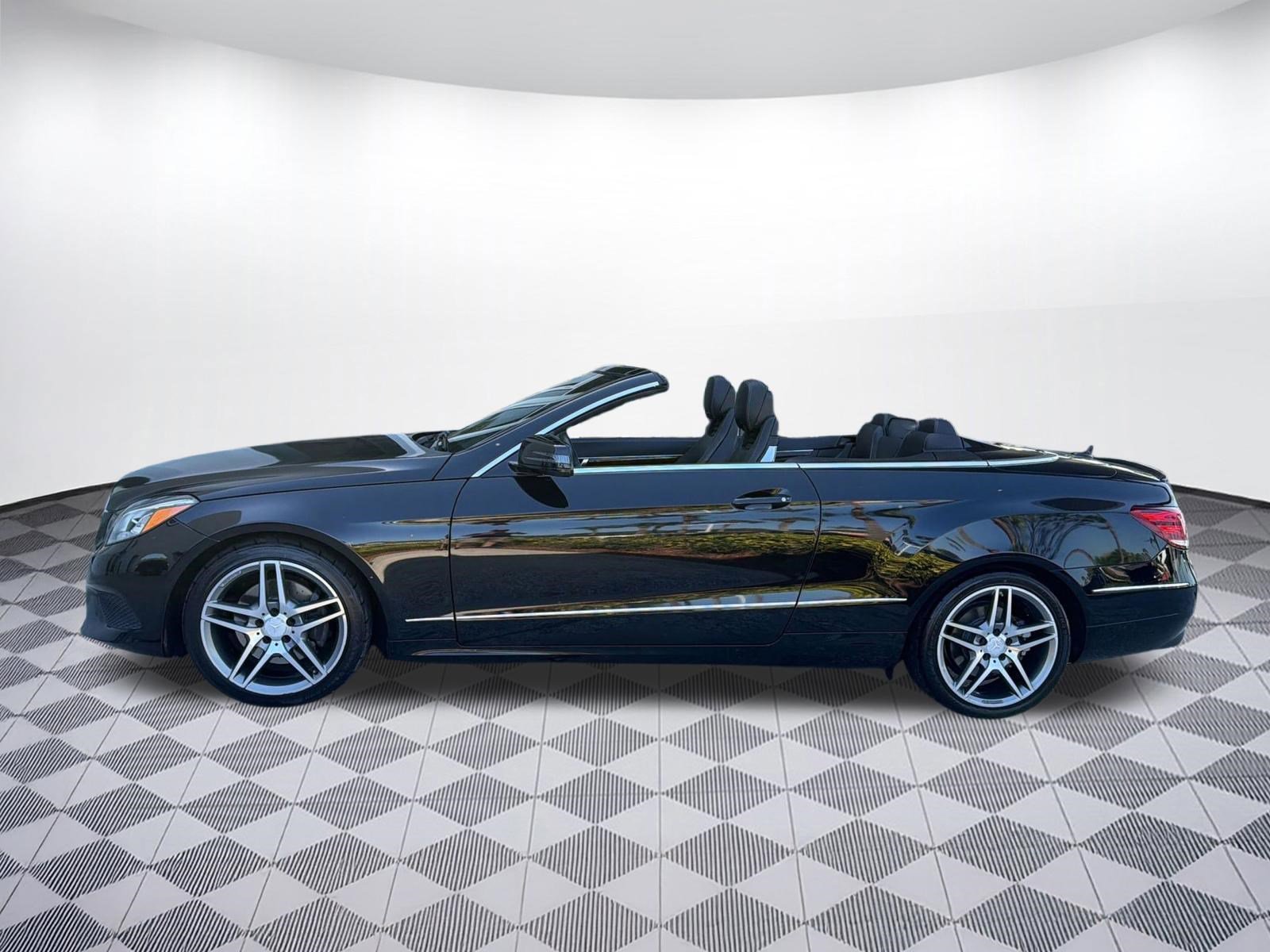 Used 2014 Mercedes-Benz E 350 Cabriolet image 2