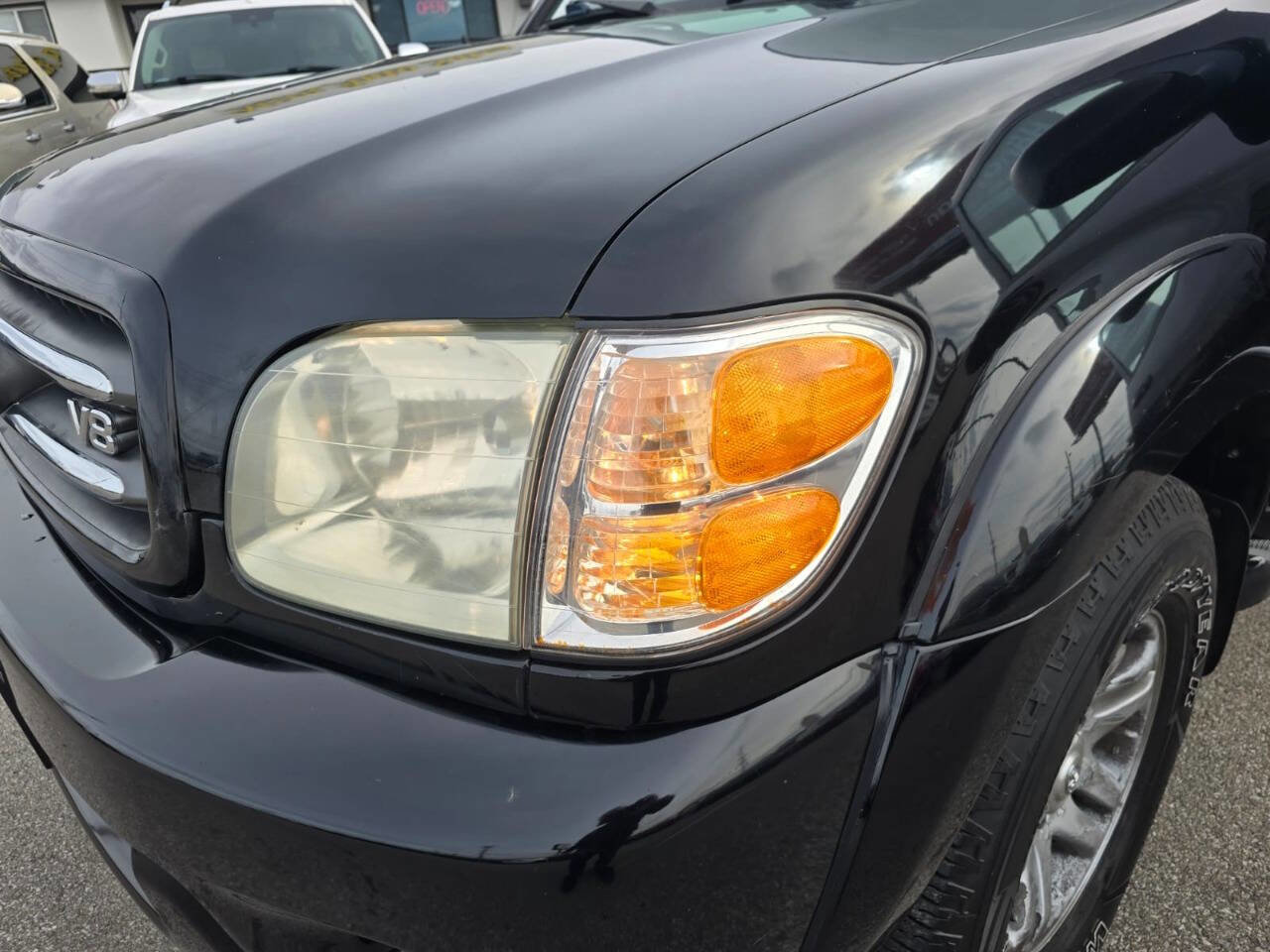 Used 2004 Toyota Sequoia Limited image 43