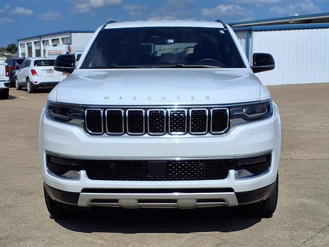 Used 2024 Jeep Wagoneer L Series II w/ Flexible Seating Group RWD image 2