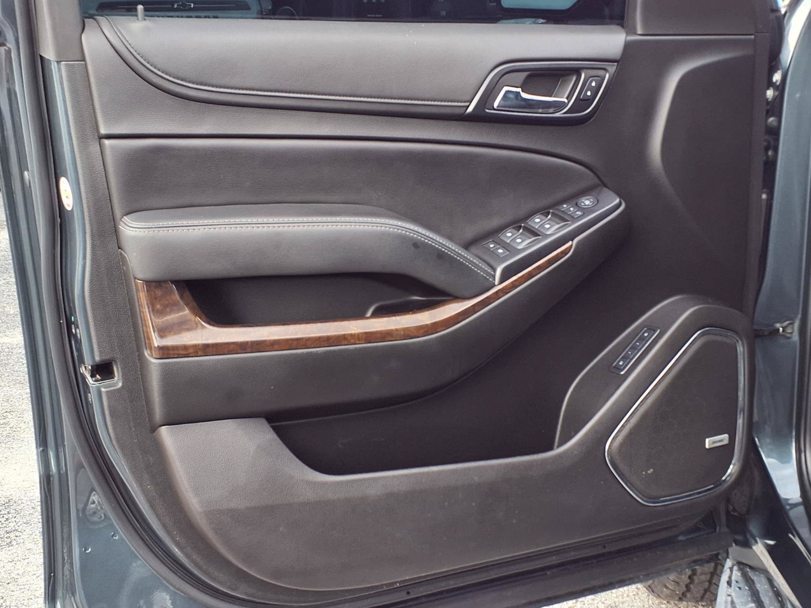 Certified 2019 Chevrolet Tahoe LT w/ Luxury Package AWD/4WD image 15