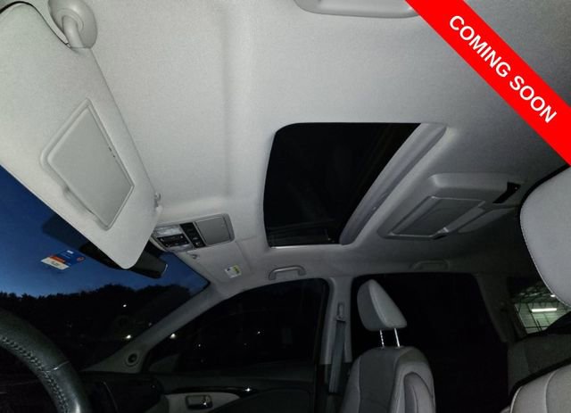 Used 2019 Honda Pilot Touring image 7