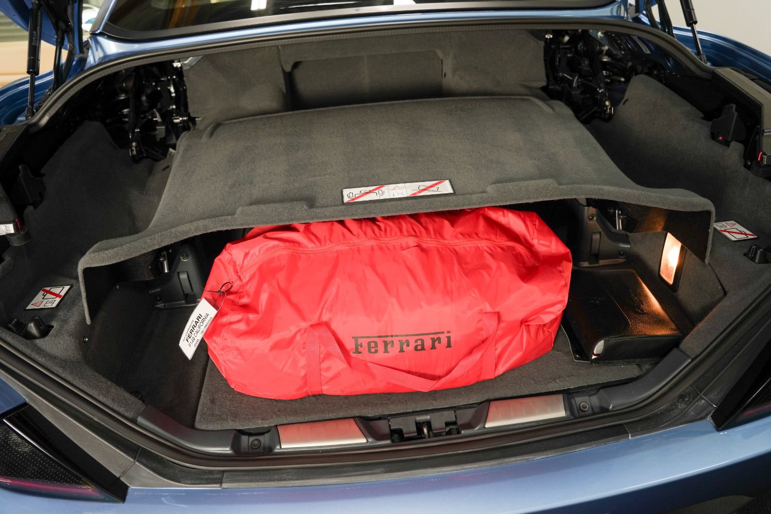 Used 2012 Ferrari California RWD image 46