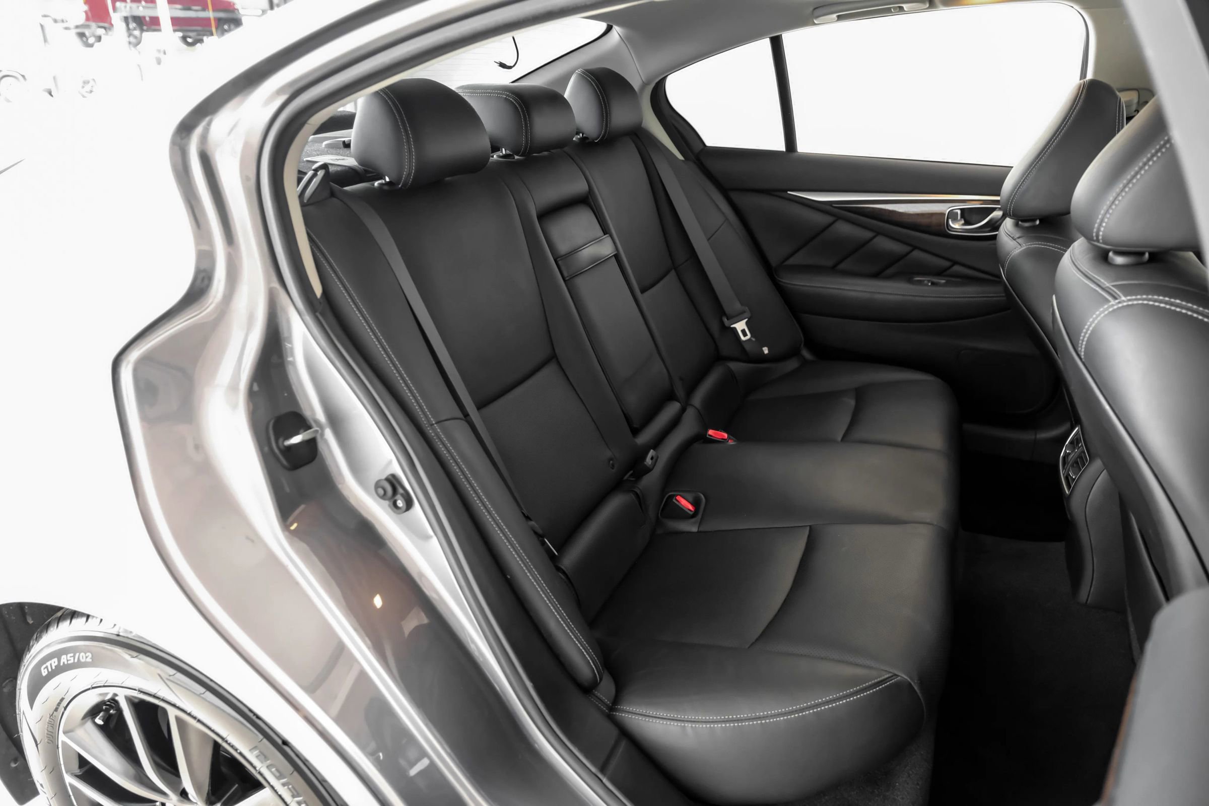 Used 2017 INFINITI Q50 3.0t Premium w/ Driver Assistance Package image 31