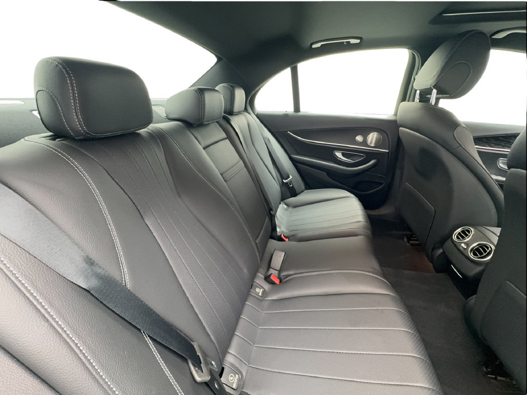 Used 2023 Mercedes-Benz E 350 Sedan image 27