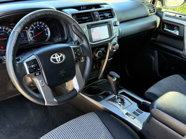Used 2015 Toyota 4Runner SR5 image 9