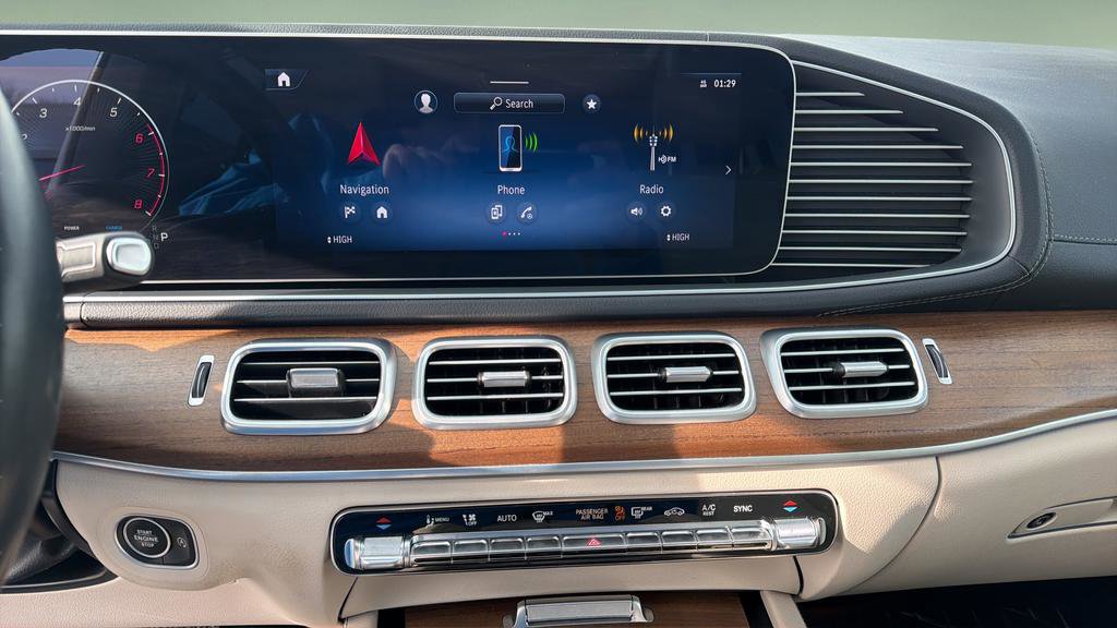 Used 2024 Mercedes-Benz GLS 450 4MATIC image 29