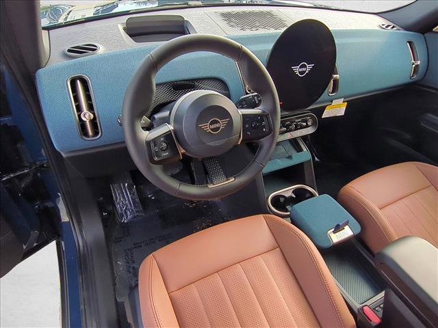 New 2025 MINI Cooper Countryman SE w/ Comfort Package Max image 3