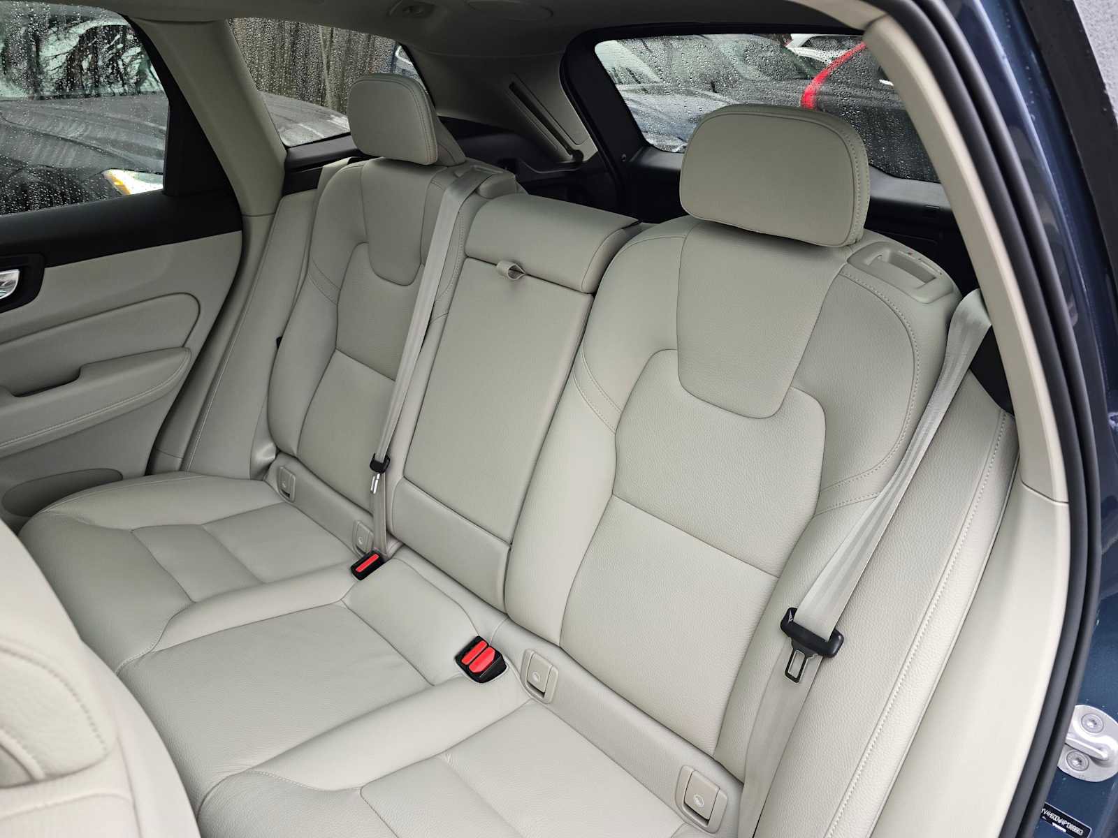 Certified 2023 Volvo XC60 T8 Plus w/ Climate Package image 17