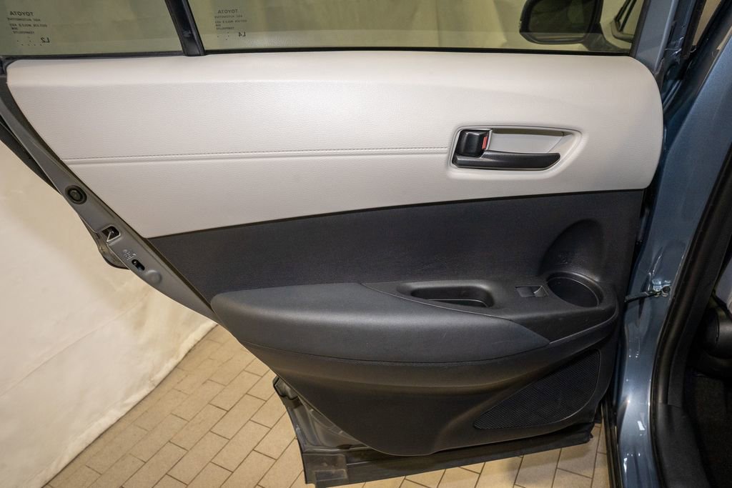 Used 2023 Toyota Corolla Cross LE image 9