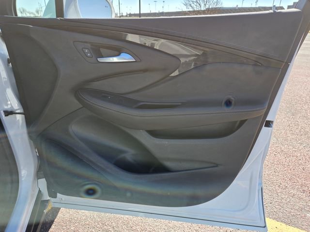 Used 2020 Buick Envision Essence AWD/4WD image 38