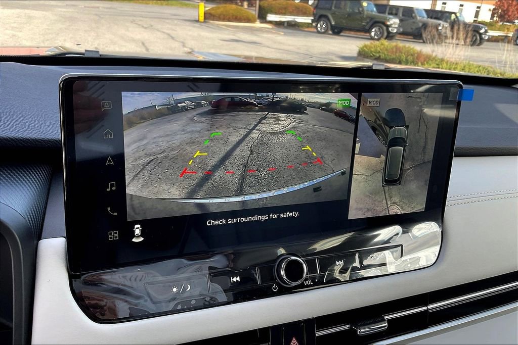 Used 2025 Mitsubishi Outlander SEL image 20