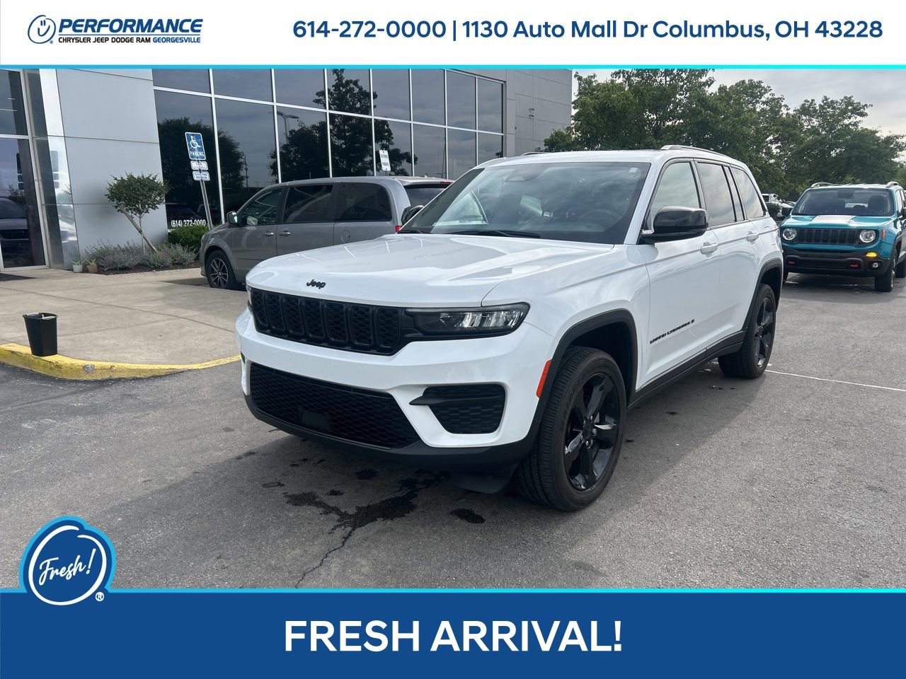 Used 2023 Jeep Grand Cherokee Altitude AWD/4WD image 8