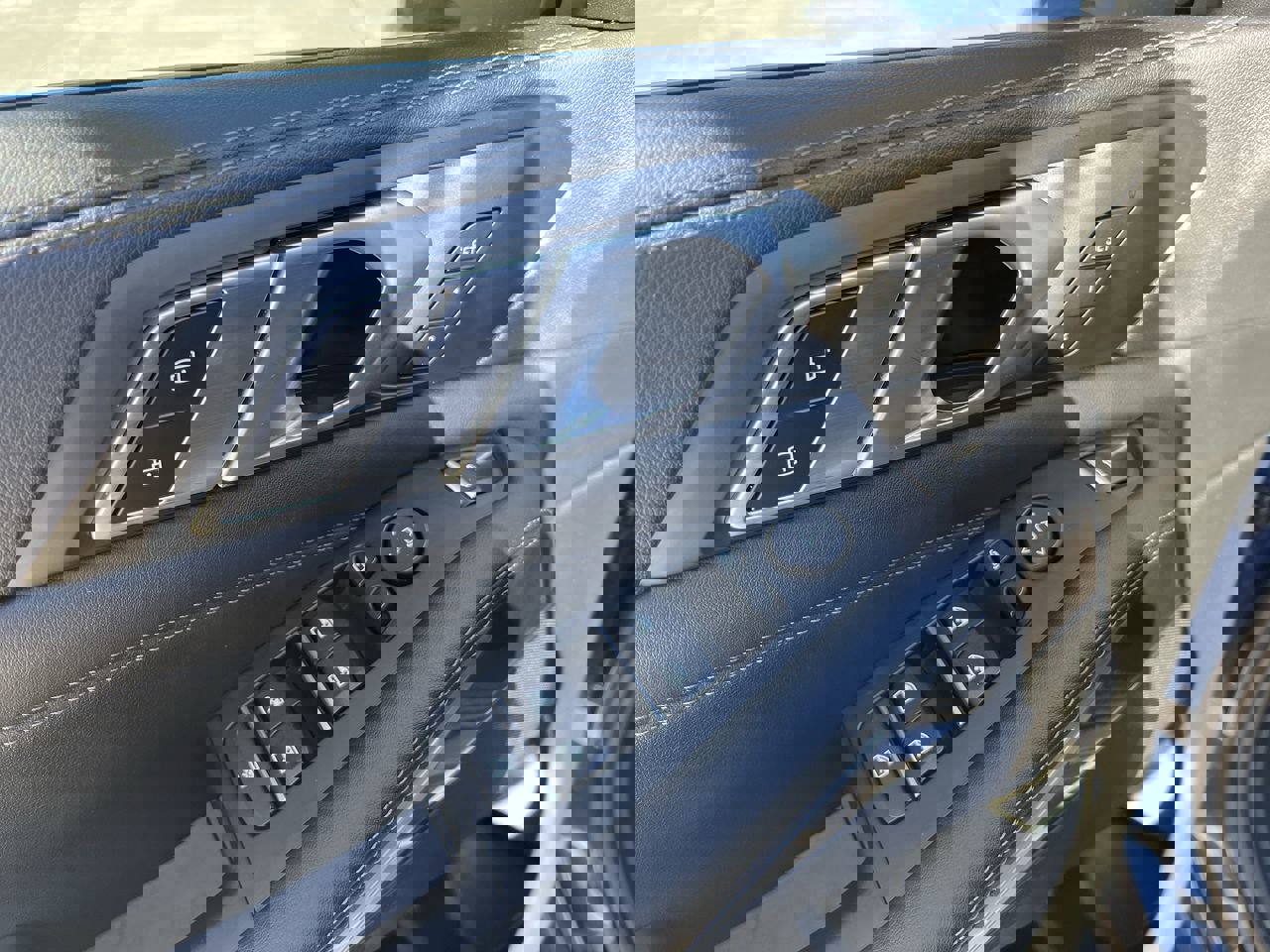 Certified 2023 BMW X5 sDrive40i w/ Climate Comfort Package image 19