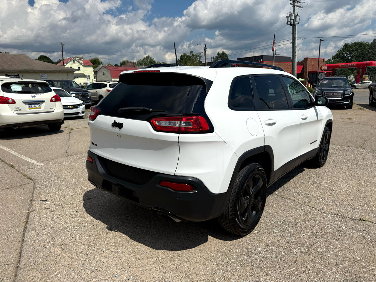 Used 2017 Jeep Cherokee High Altitude w/ Luxury Group image 9