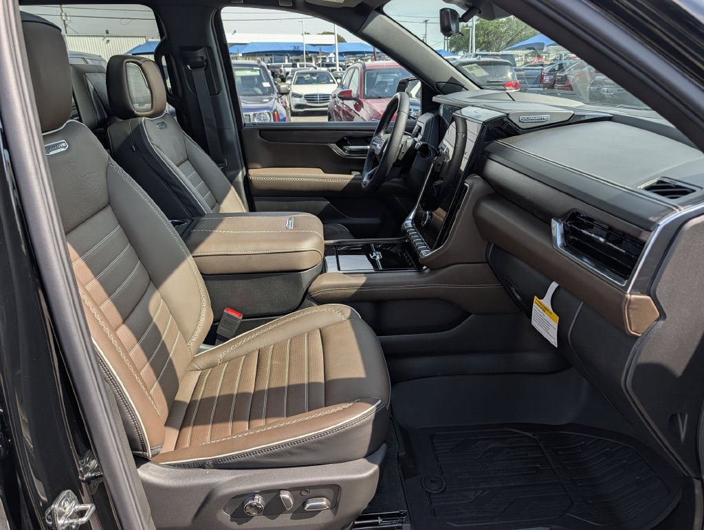 New 2027 GMC Yukon Denali Ultimate AWD/4WD image 34