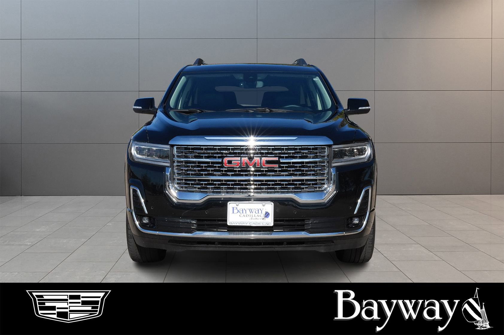Used 2023 GMC Acadia Denali image 2